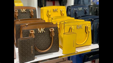 michael kors billig|sale at Michael Kors outlet.